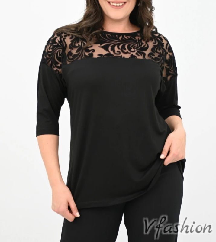 Блуза с дантела - черна
