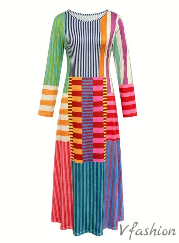 Еластична рокля с цветен принт