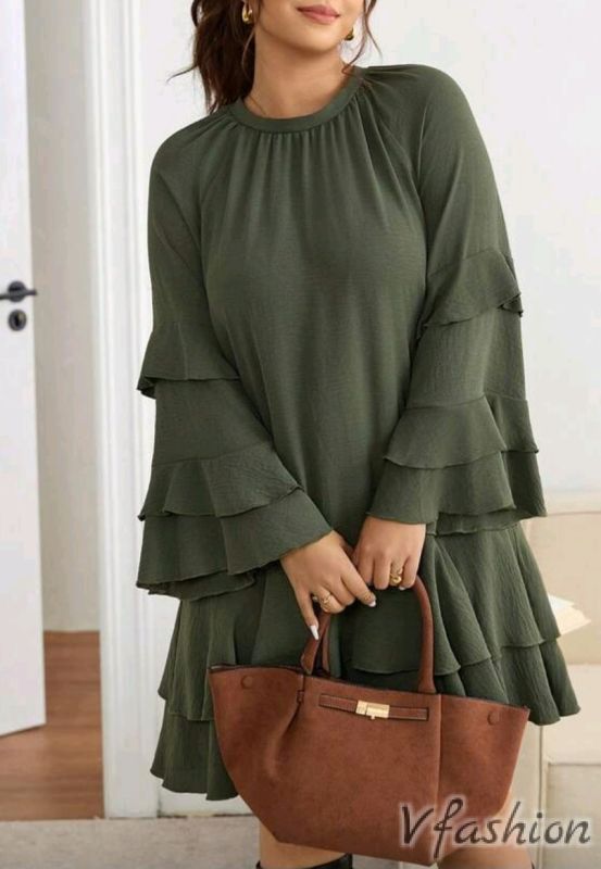 Рокля с волани - зелена