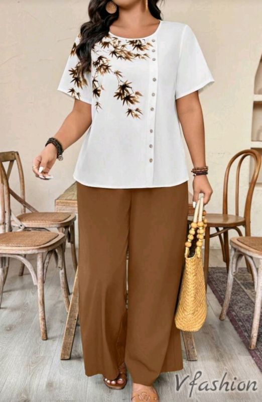 Комплект панталон и блуза с копчета