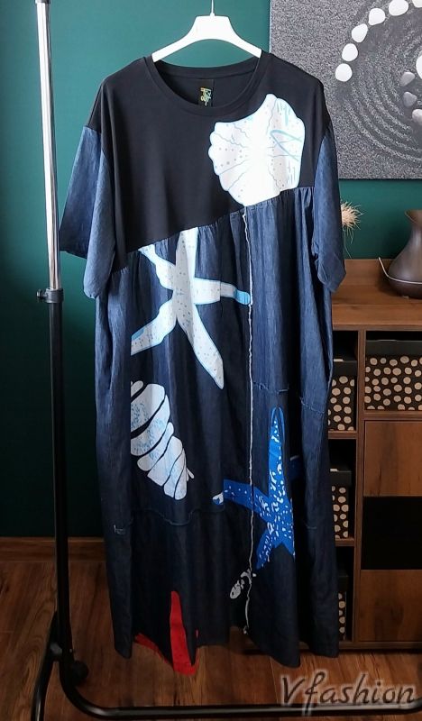 Дънкова рокля с морски акценти