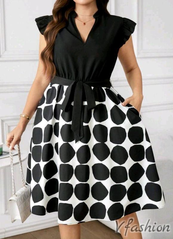 Рокля с джобове - черно и бяло