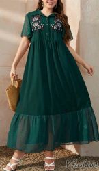 Дълга рокля с бродерии - зелена - 176261
