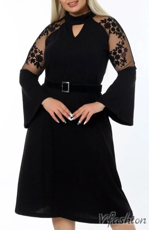 Елегантна рокля с колан - черна