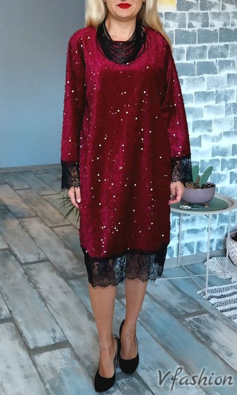 Рокля от фино кадифе с пайети - бордо