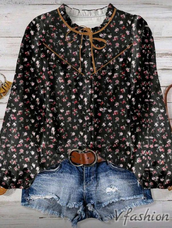 Риза с връзки на цветчета