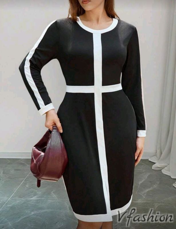 Права рокля в черно и бяло