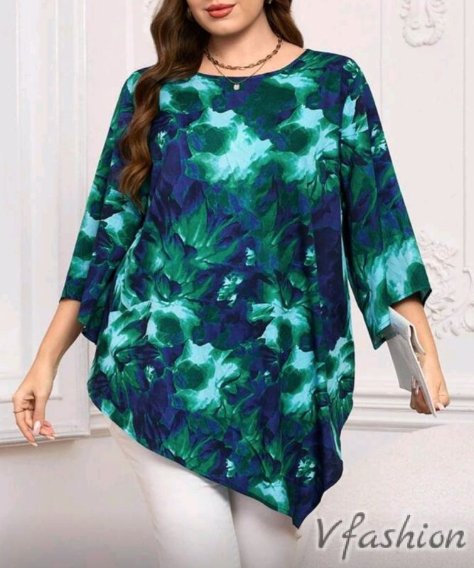 Асиметрична блуза с принт