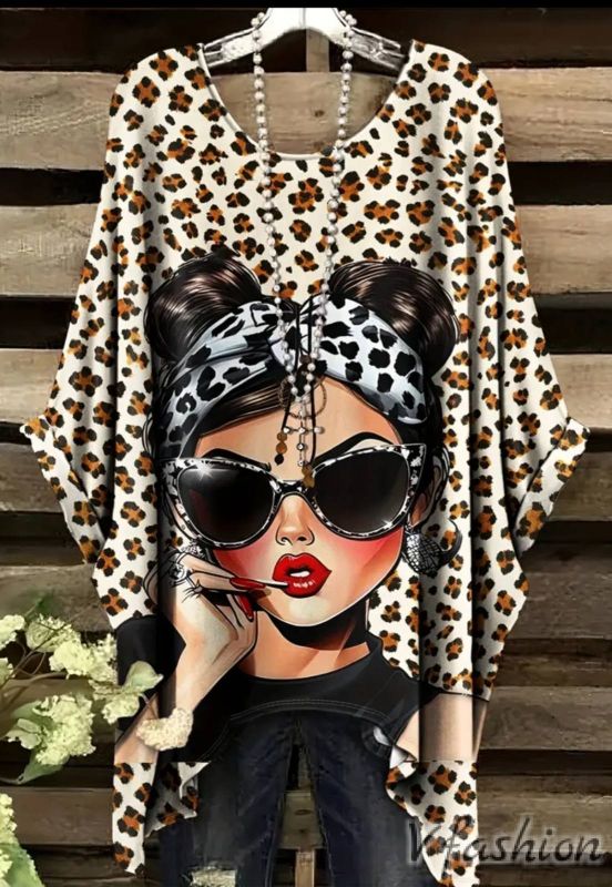 Еластична блуза с принт момиче