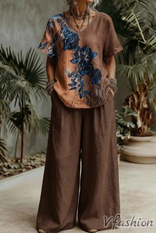 Комплект блуза и панталон с джобове