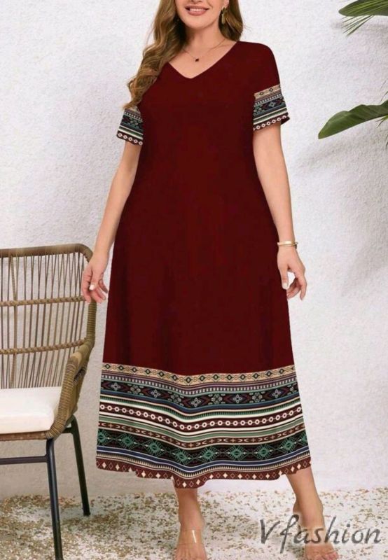 Еластична рокля с етно мотиви
