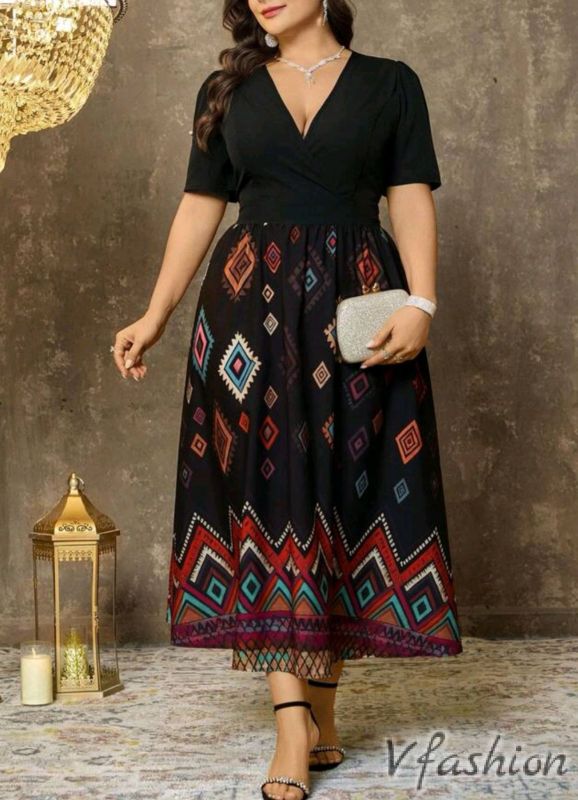 Рокля с геометричен принт