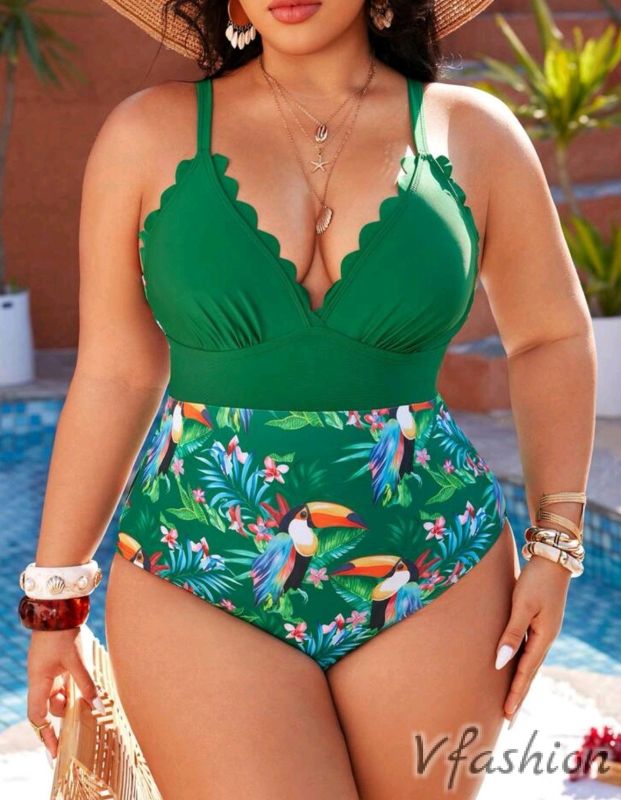 Цял бански с тропически принт