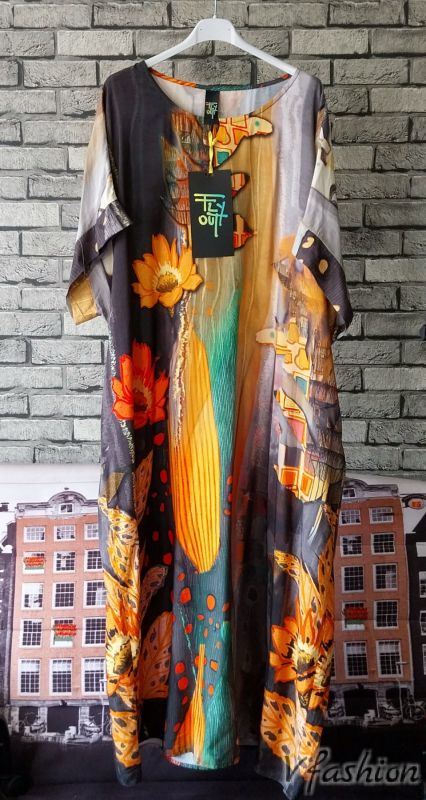 Цветна рокля с джобове