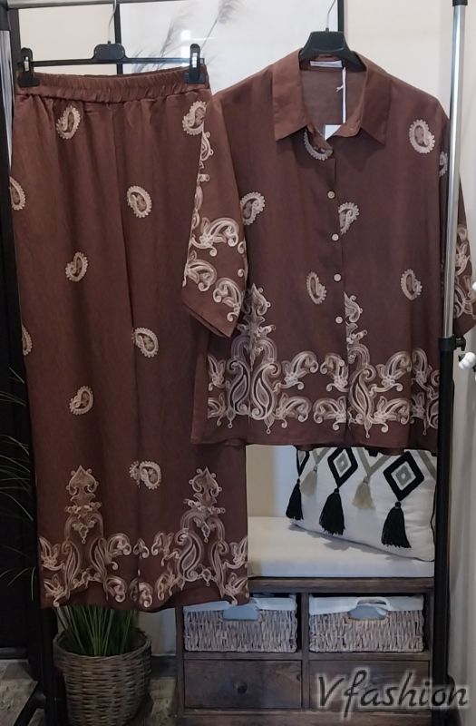 Комплект панталон и риза с бродерии - кафяв