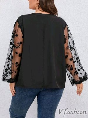 Блуза с ръкави от тюл - черна - 176969