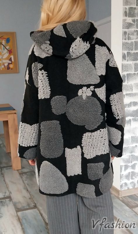 Палто с качулка и джобове