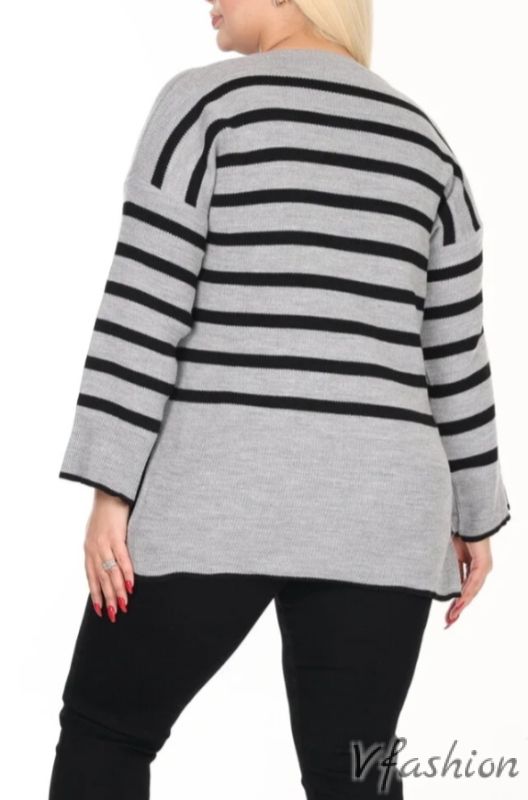 Пуловер на райета - сиво и черно