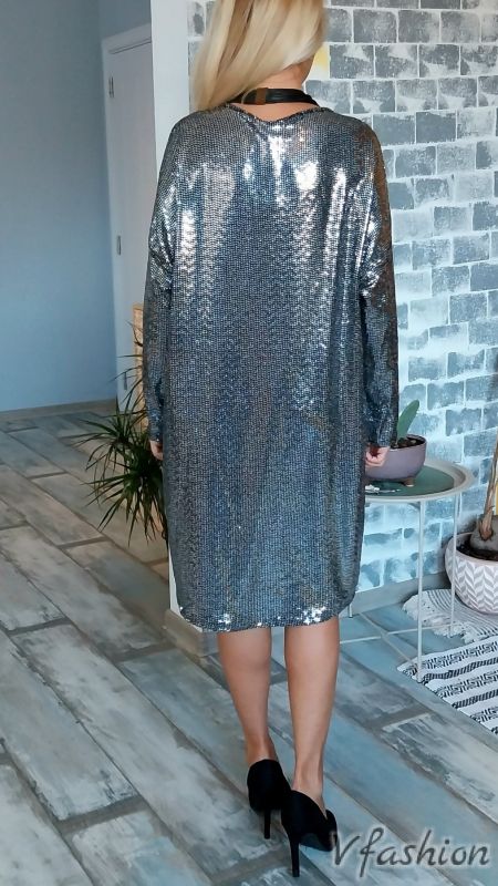 Сребриста рокля