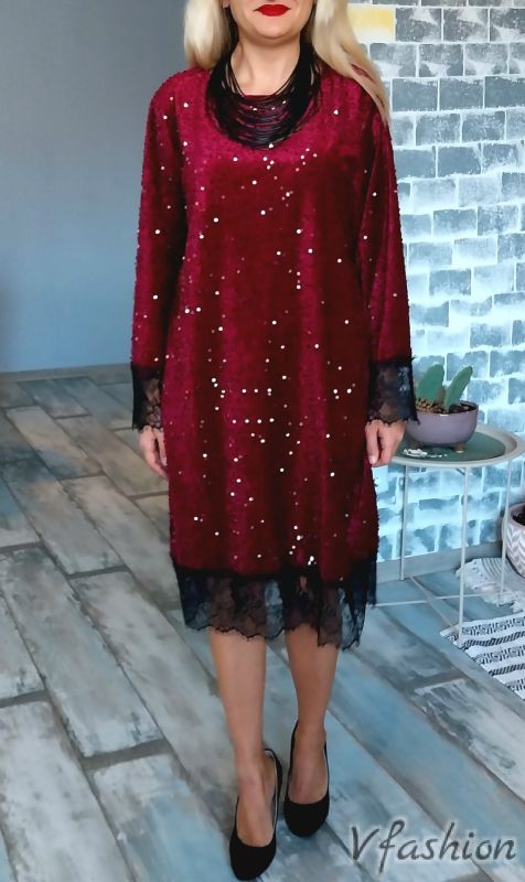 Рокля от фино кадифе с пайети - бордо