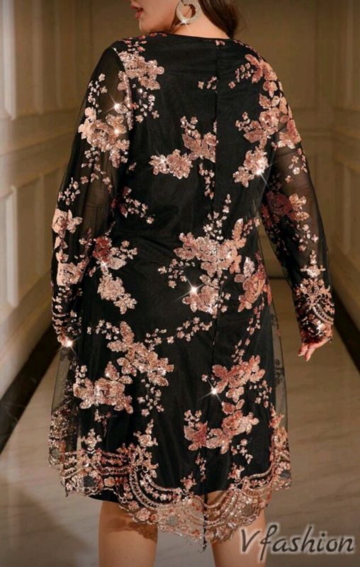 Официална рокля с тюл с пайети