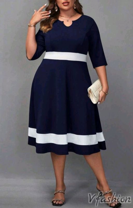 Разкроена рокля - синьо и бяло