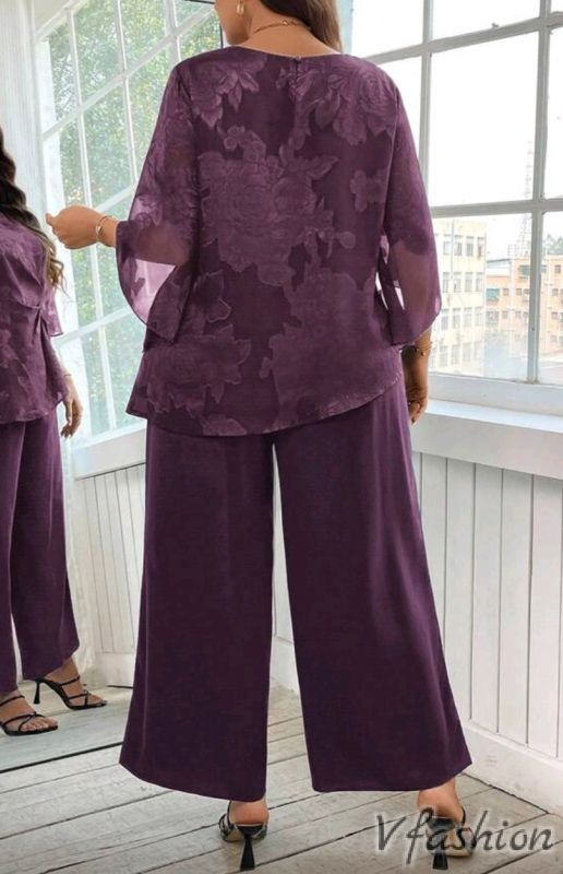 Комплект панталон и блуза на цветя - лилав