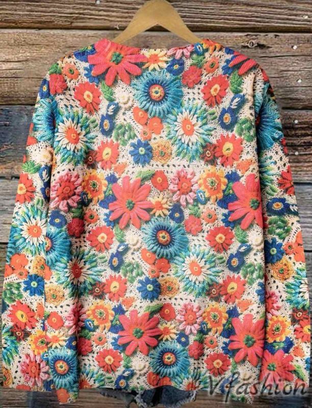 Пуловер с принт цветя