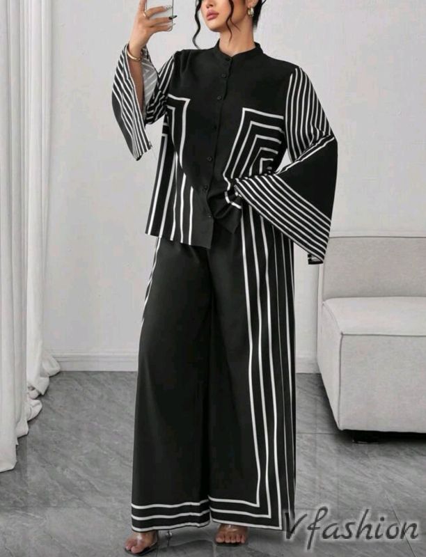 Комплект панталон и риза с геометричен принт