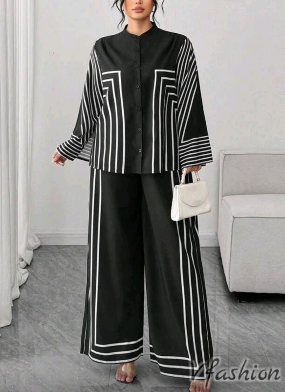 Комплект панталон и риза с геометричен принт