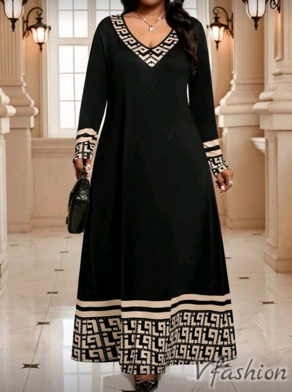 Дълга рокля с геометрични мотиви