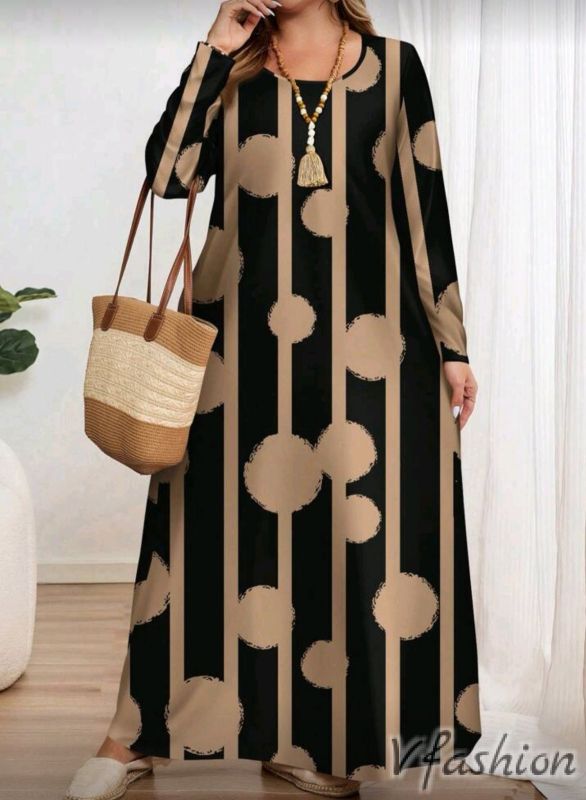 Рокля с джобове и принт