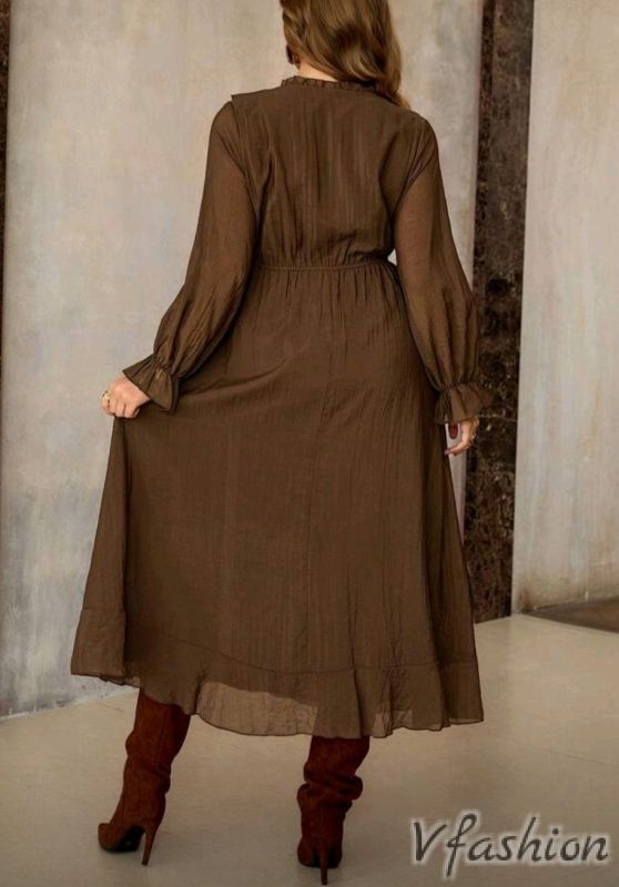 Разкроена рокля с волани - кафява