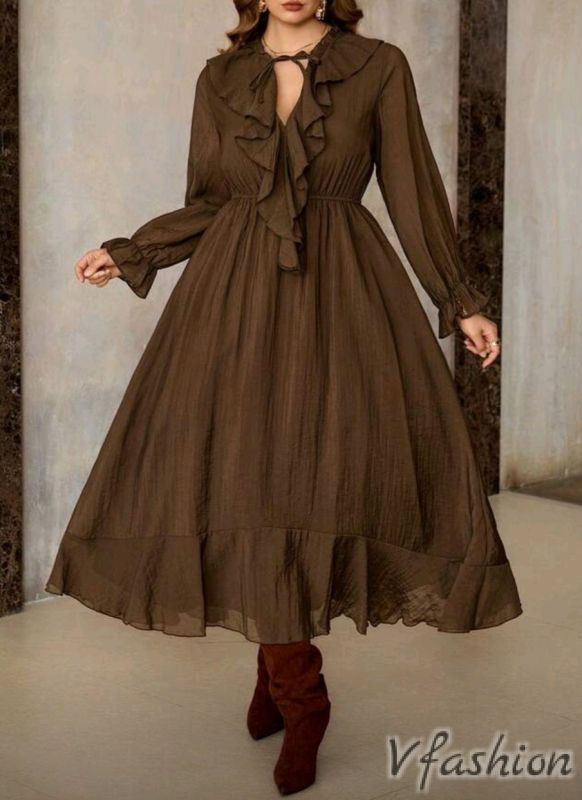 Разкроена рокля с волани - кафява