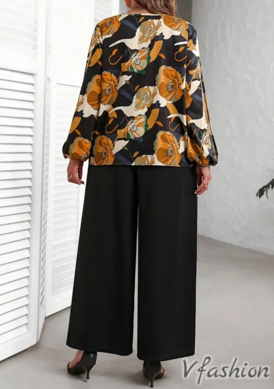 Комплект панталон и блуза на цветя