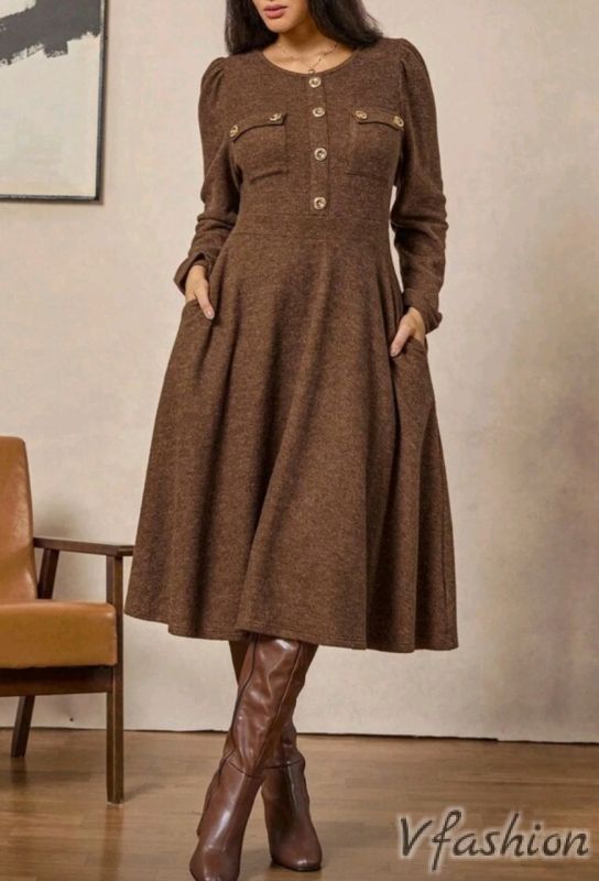 Рокля с джобове и копчета - кафява