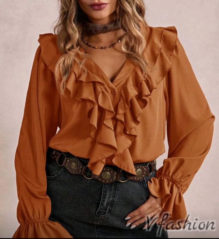 Риза с волани