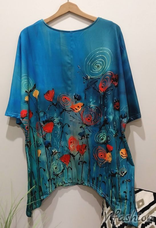 Еластична блуза с принт арт цветя