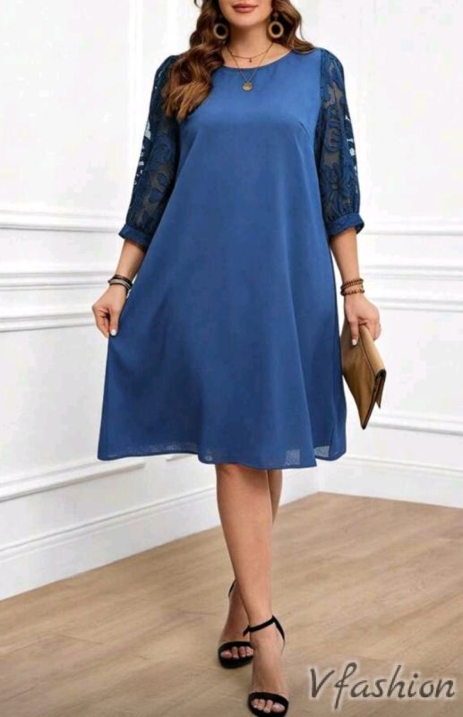 Официална рокля с дантелени ръкави