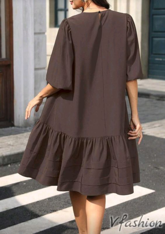 Рокля с волан - кафява