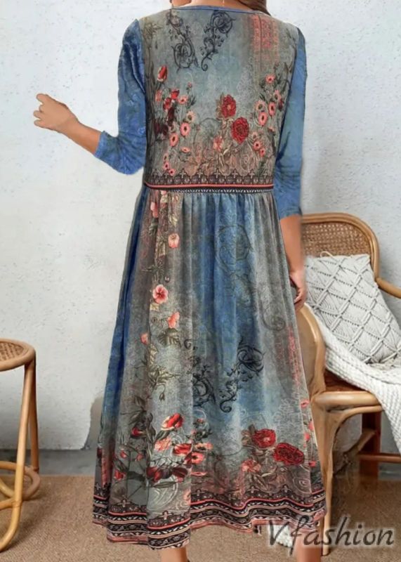 Еластична рокля с винтидж принт