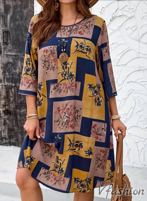 Еластична рокля с винтидж принт