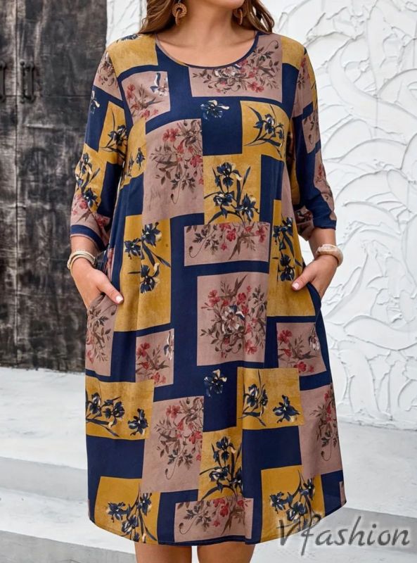 Еластична рокля с винтидж принт