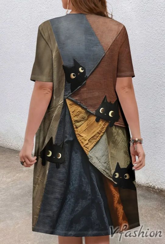 Еластична рокля с принт и джобове