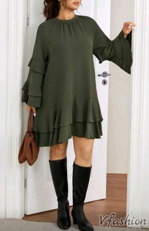 Рокля с волани - зелена