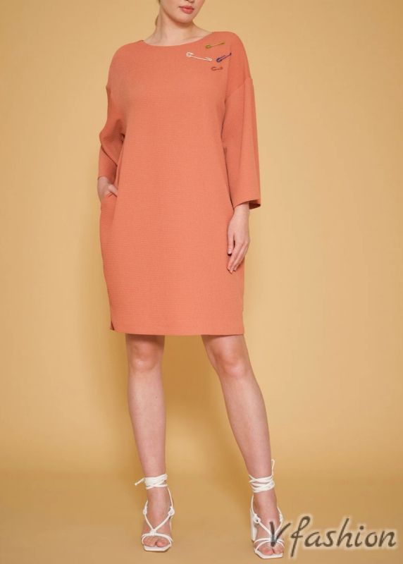 Рокля с джобове и цветни безопасни игли - оранжева