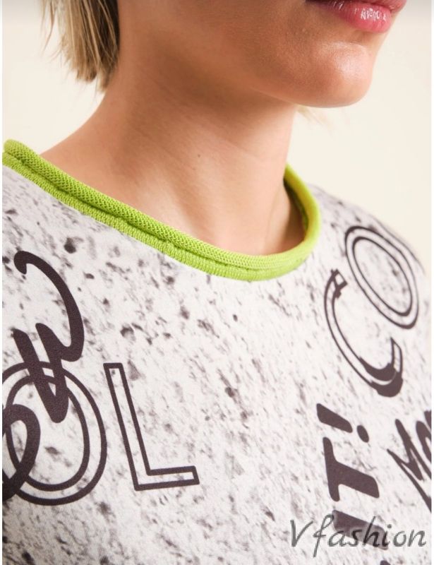 Блуза с принт надписи