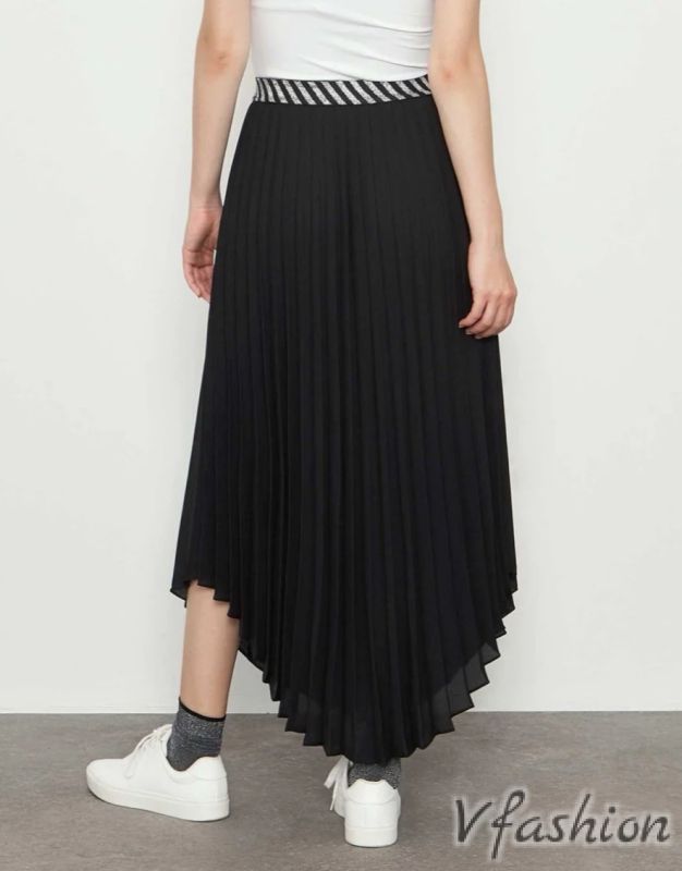 Плисирана пола - черна