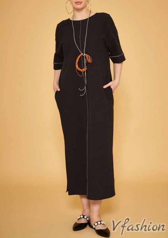 Дълга рокля с гердан - черна