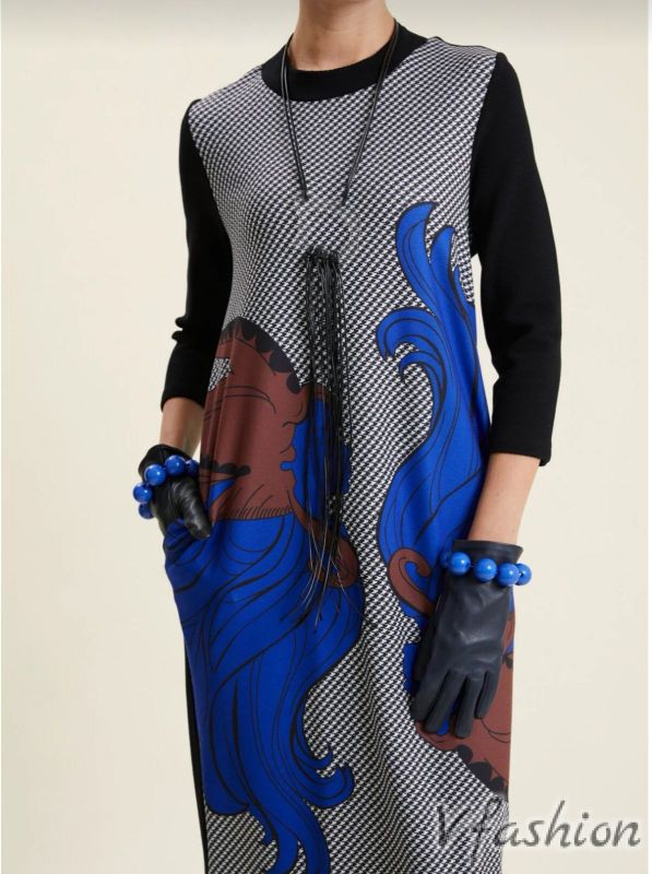 Рокля с джобове и гердан